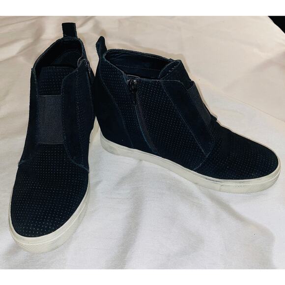 Steve Madden Wavery‎ Wedge Sneaker - Women's Size 7.5 - Black Suede - Picture 2 of 11